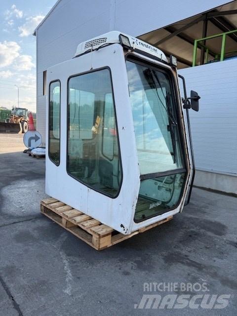 Liebherr CAB SERIE B Kabin