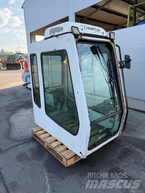 Liebherr CAB SERIE B Kabin