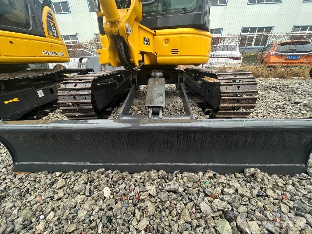 Komatsu PC 35 Paletli ekskavatörler