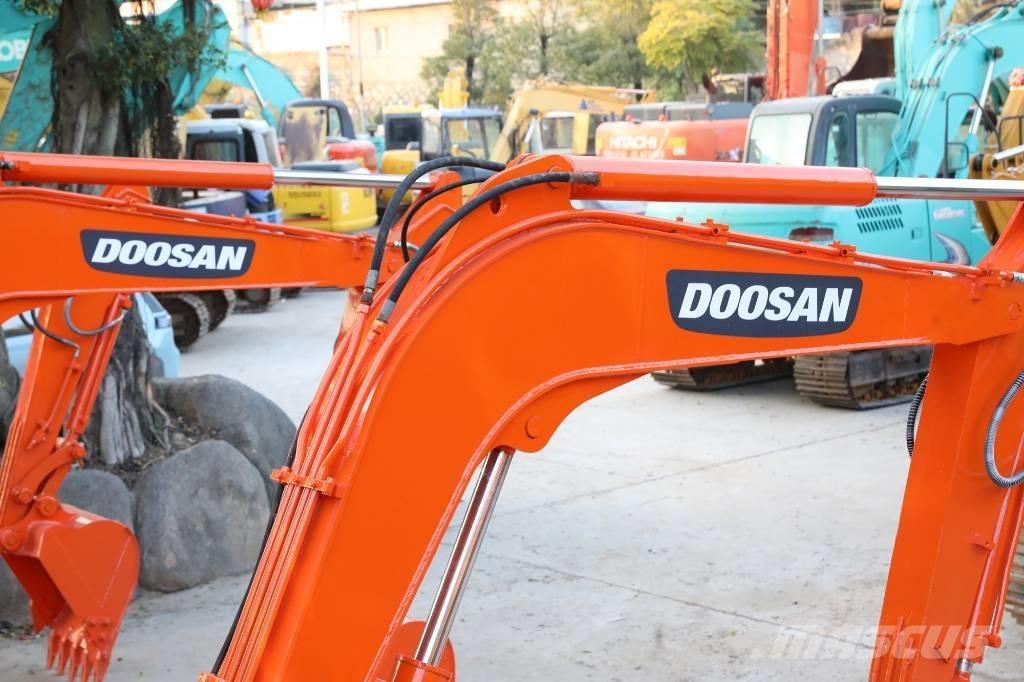 Doosan DH 60-7 Mini ekskavatörler, 7 tona dek