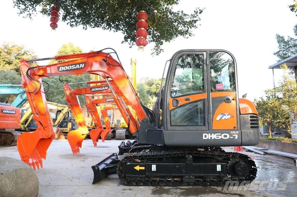 Doosan DH 60-7 Mini ekskavatörler, 7 tona dek