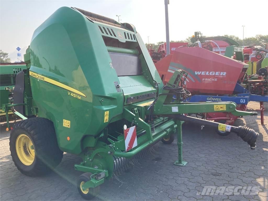 John Deere V451M Rulo balya makinalari