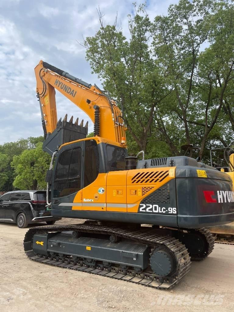 Hyundai 220LC-9S Midi ekskavatörler 7 - 12 t