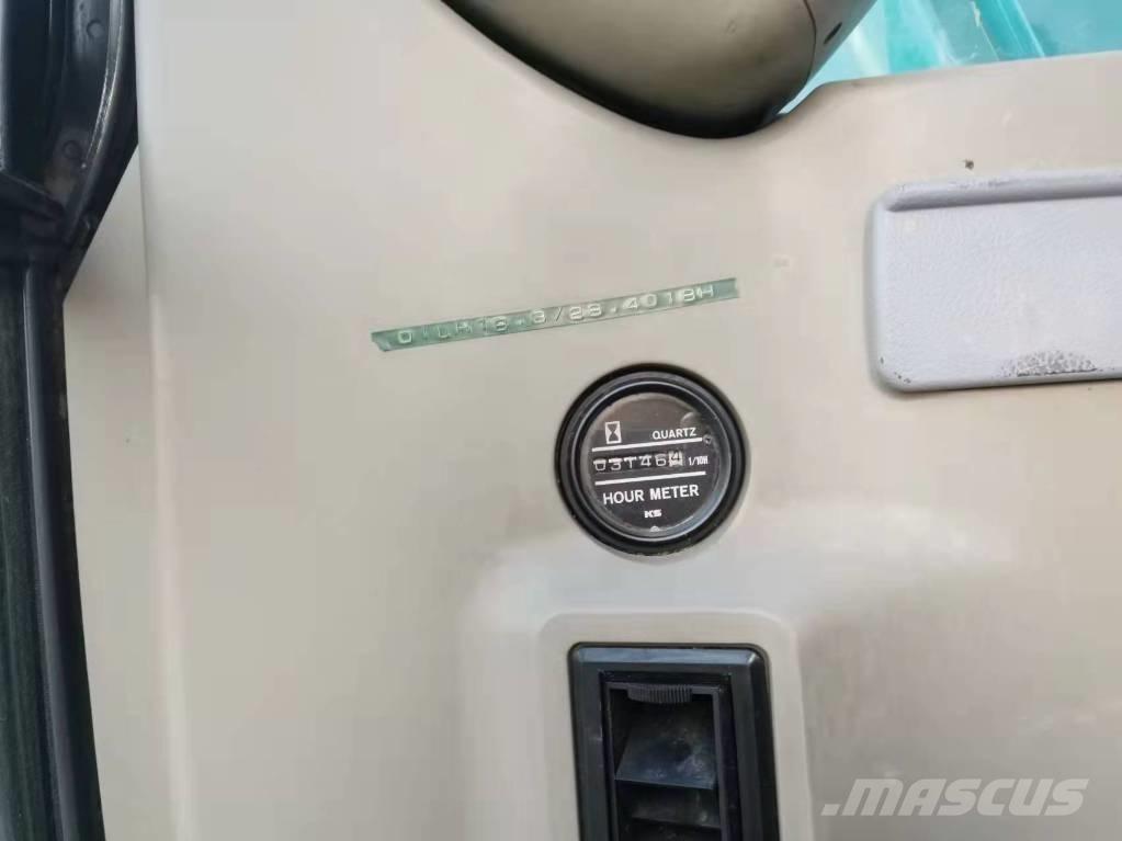 Kobelco SK 135 Paletli ekskavatörler