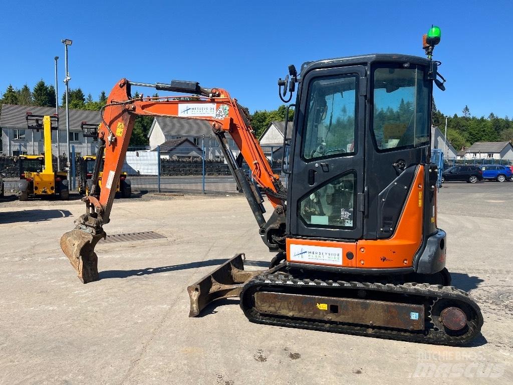Hitachi ZX33U-6 Mini ekskavatörler, 7 tona dek