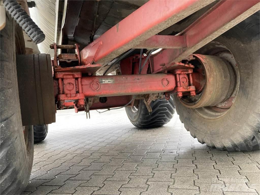 Briri VTTW 100 Sivi gübre ve ilaç tankerleri