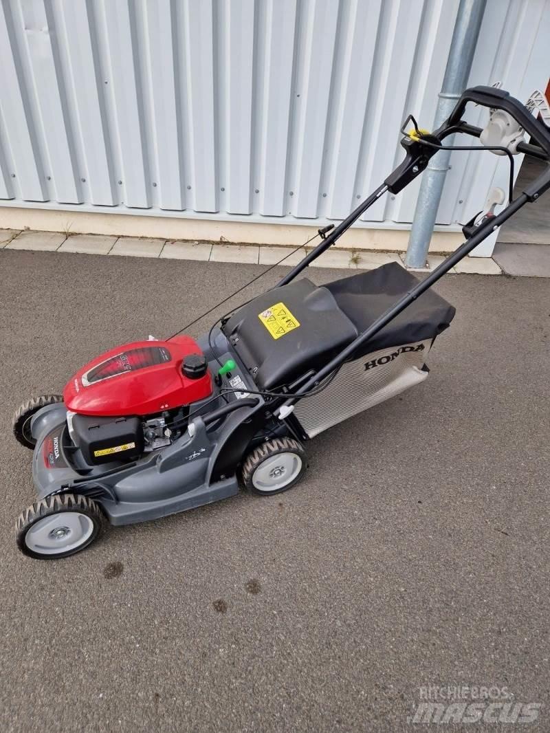 Honda HRX 476 VY Mobil çim biçme makineleri