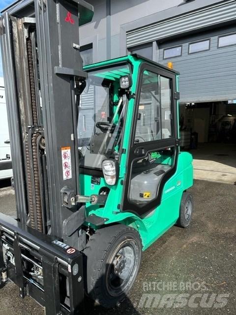 Mitsubishi FD30N Dizel forkliftler