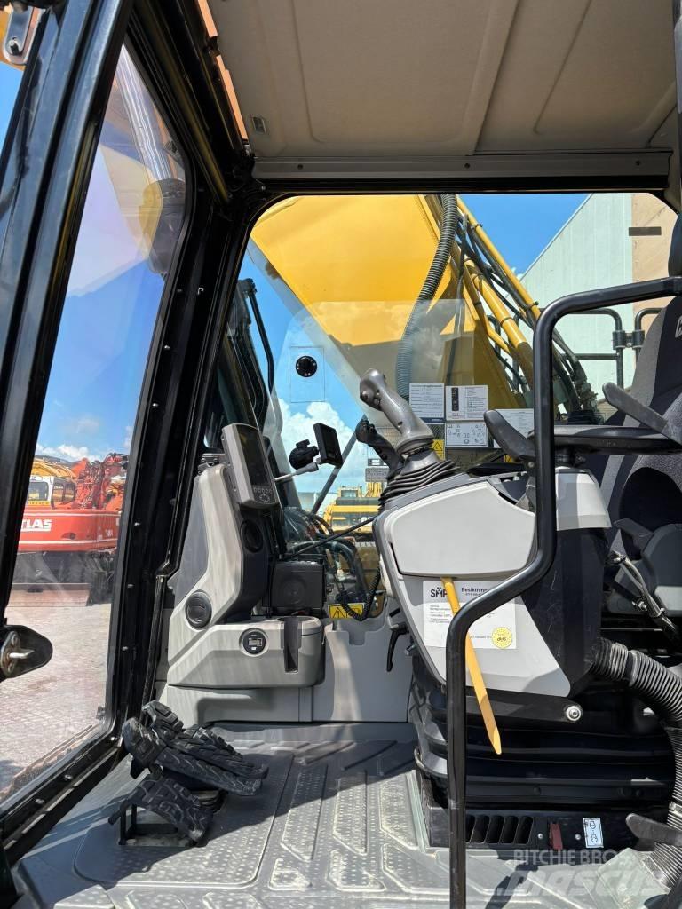 CAT 330FL Paletli ekskavatörler