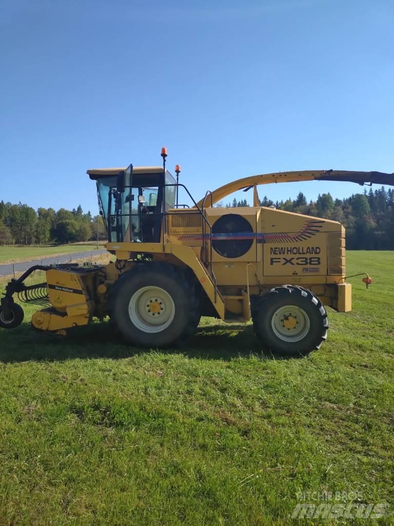 New Holland FX 38 Kendi yürür silaj makinalari