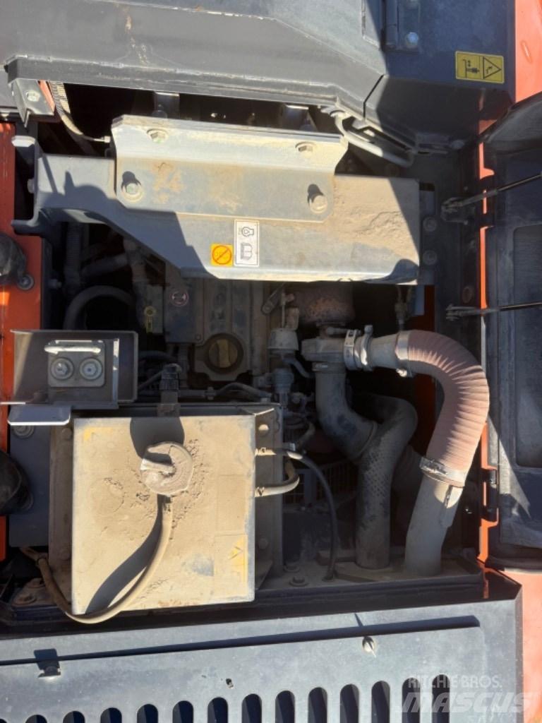 Hitachi ZX 140 WT-6 Lastik tekerli ekskavatörler