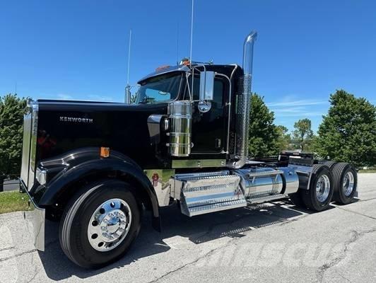 Kenworth W 900 Çekiciler