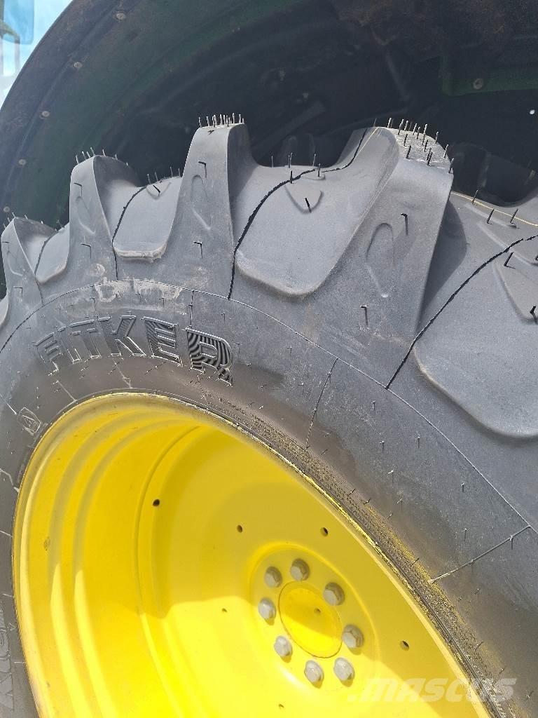 John Deere 6110R Traktörler