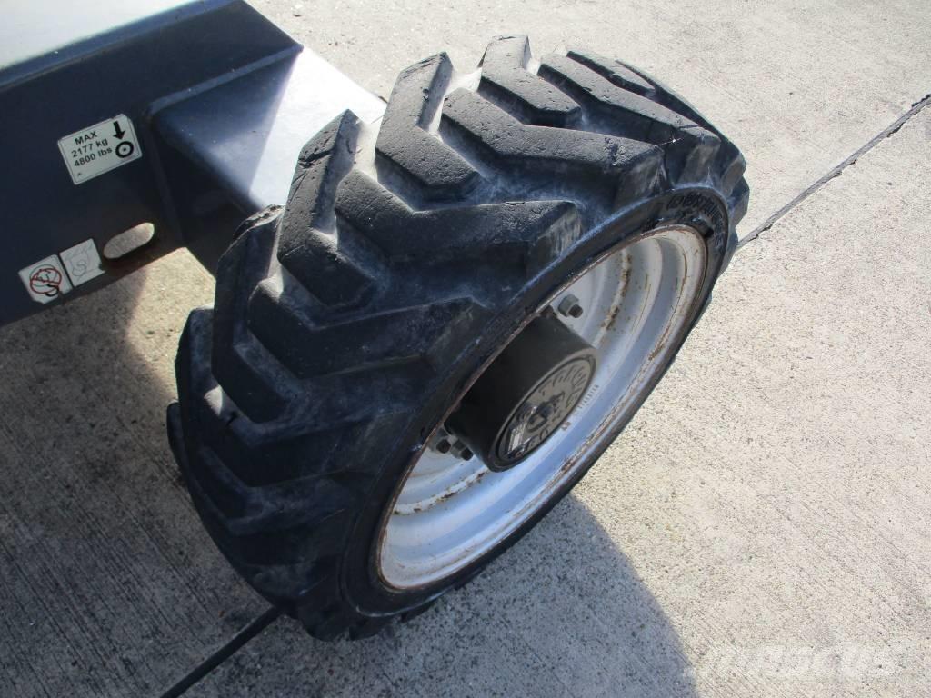 JLG 340 AJ (511) Kompakt kendinden tahrikli personel platformları