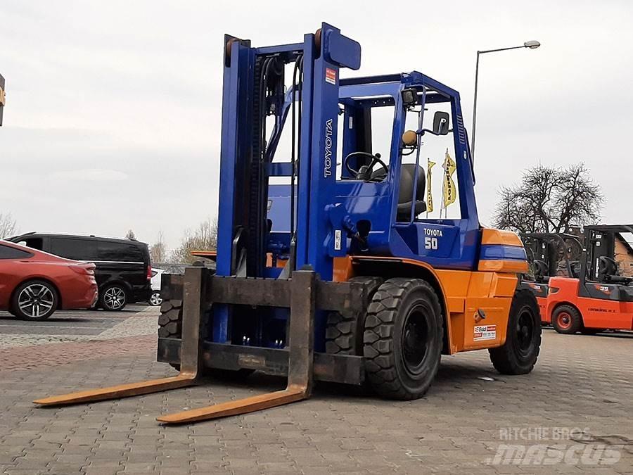 Toyota 5FDF50 Dizel forkliftler