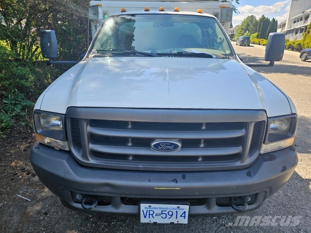 Ford F 350 Diger