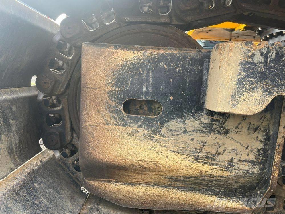 JCB 140 X LC Paletli ekskavatörler