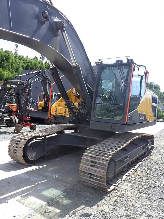 Volvo EC 300 E Paletli ekskavatörler