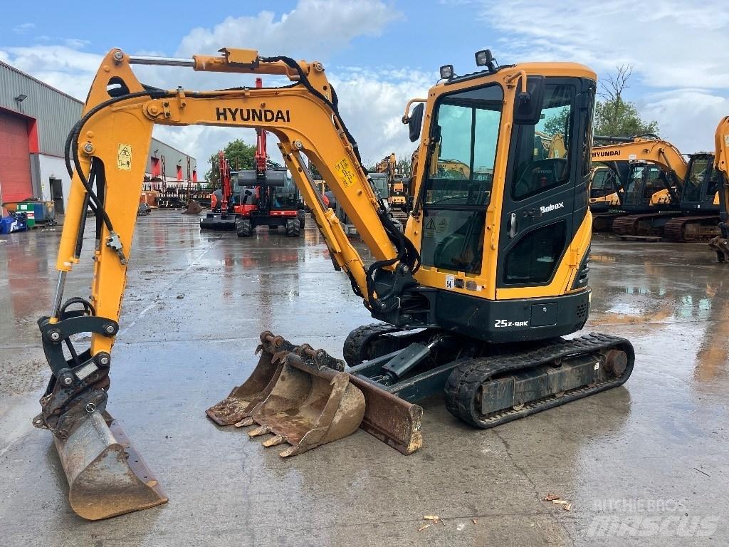 Hyundai R25Z-9 AK Mini ekskavatörler, 7 tona dek