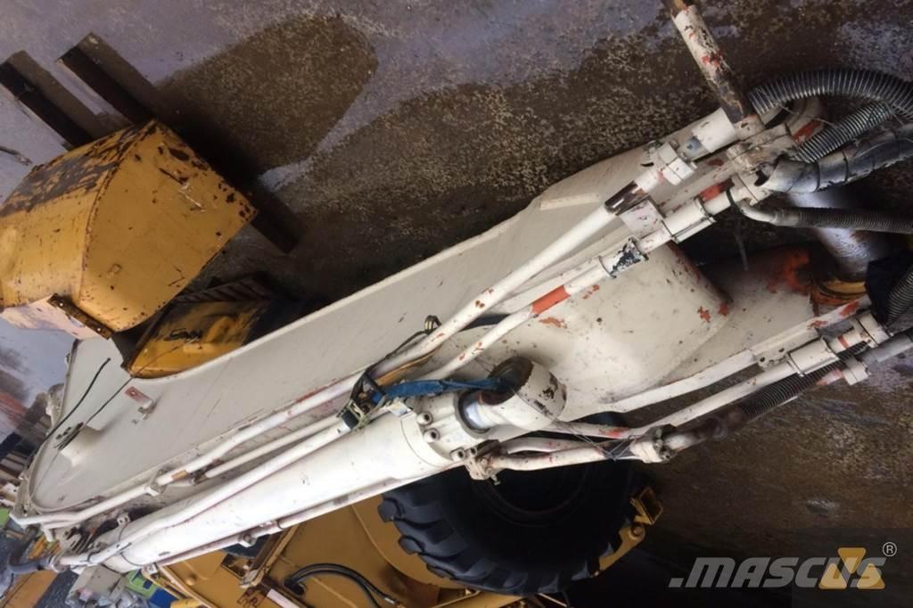 CAT Boom 330D Diger aksam