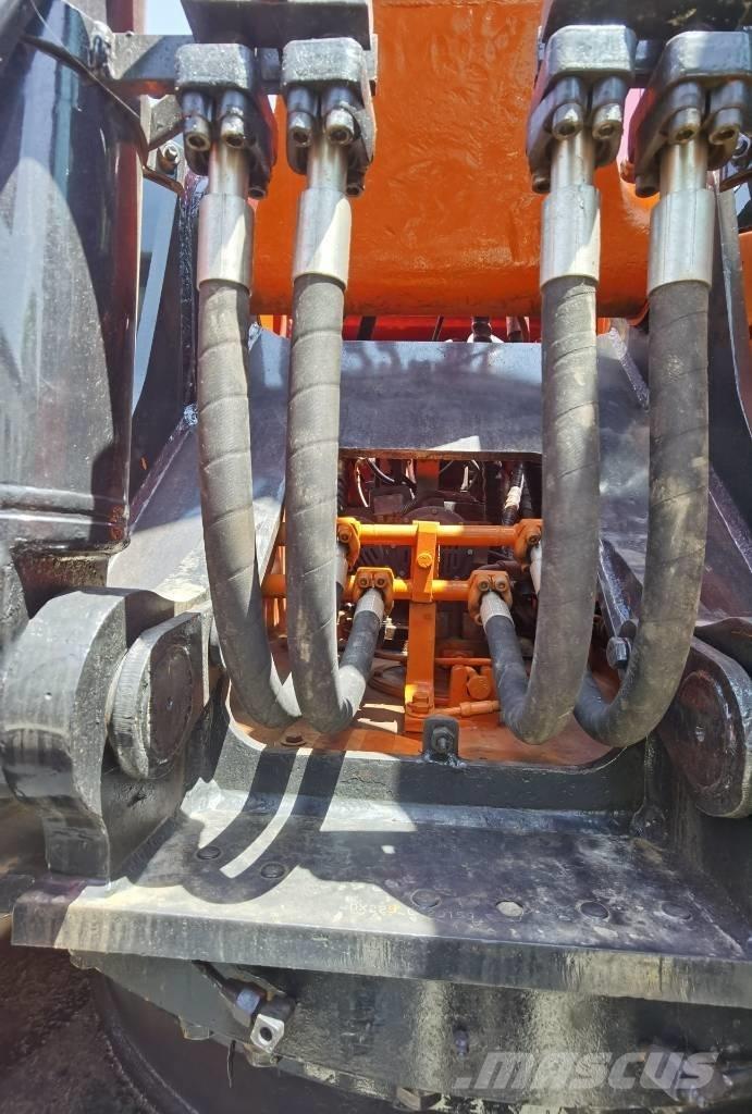 Doosan DX 225 LC-9C Paletli ekskavatörler