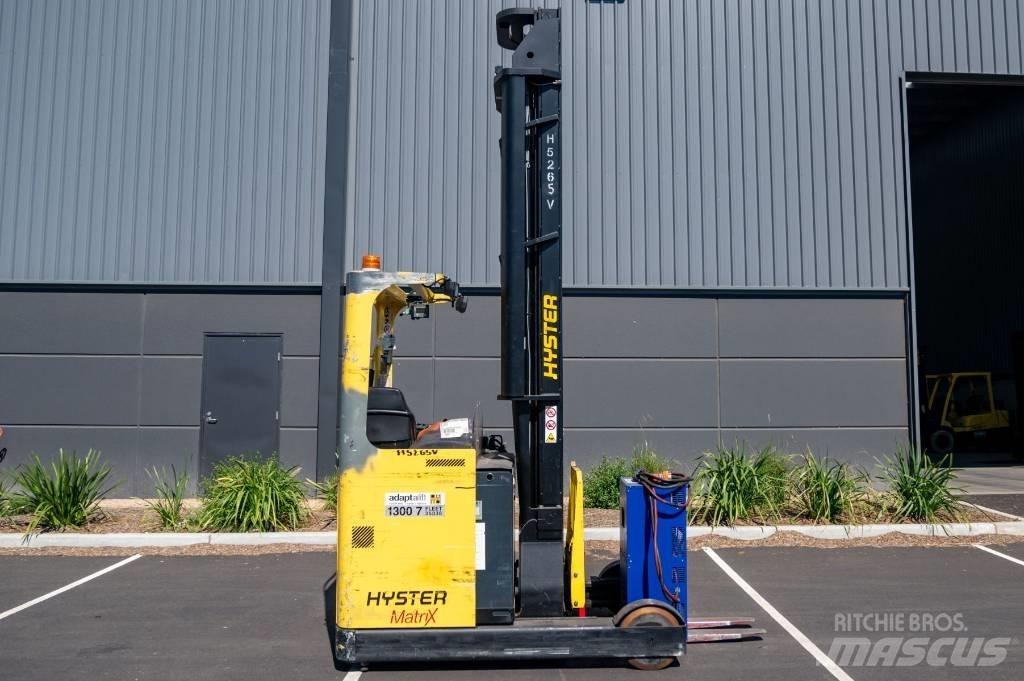 Hyster R2.0H Reach truck - depo içi istif araçları