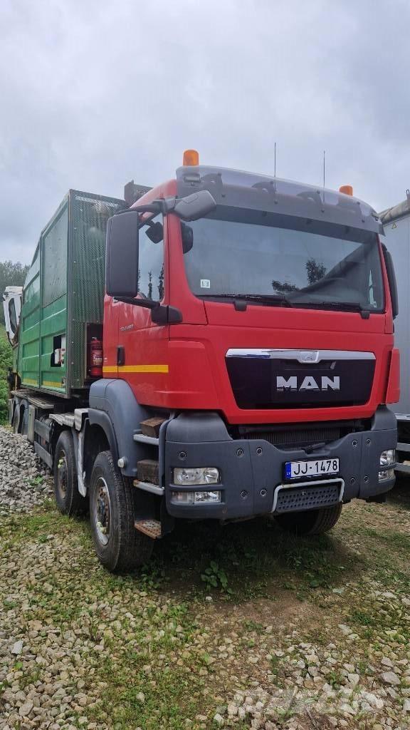 MAN TGS + Neuson 1266 Ağaç öğütücüler