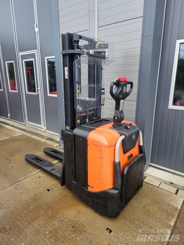 BT SPE 125 L 4150mm Yaya kumandali istif makinasi