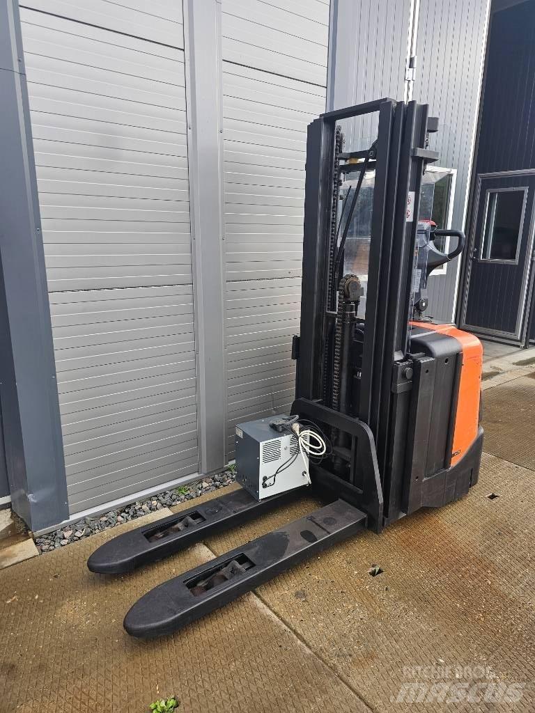 BT SPE 125 L 4150mm Yaya kumandali istif makinasi