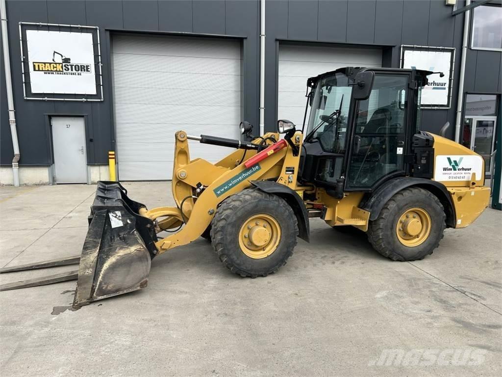 CAT 906M (8758) Çok amaçlı yükleyiciler