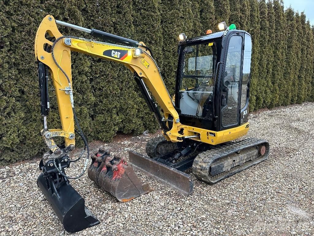 CAT 302.7 D CR Mini ekskavatörler, 7 tona dek