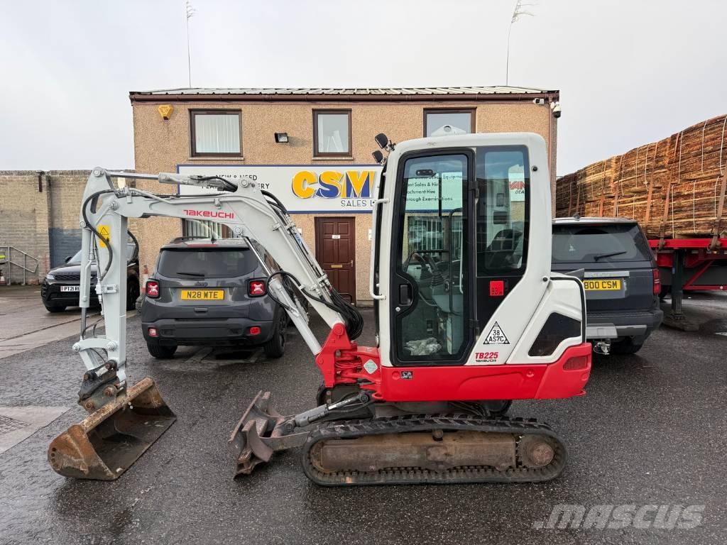 Takeuchi TB 225 Mini ekskavatörler, 7 tona dek
