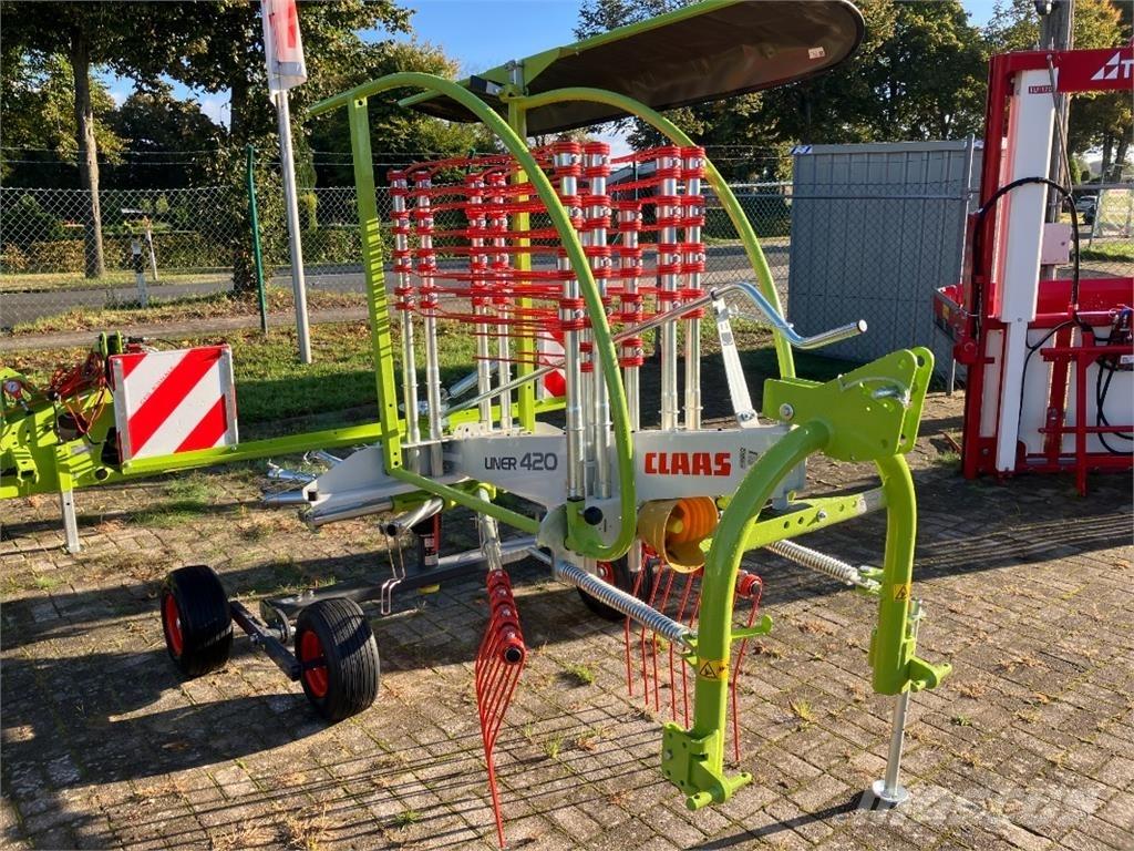 CLAAS Liner 420 Kendi yürür saman makinaları