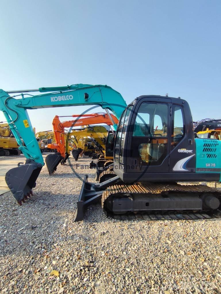 Kobelco SK 75 Paletli ekskavatörler