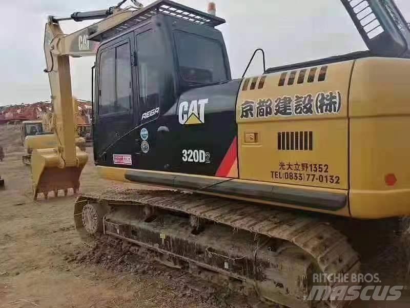 CAT 320 D Paletli ekskavatörler