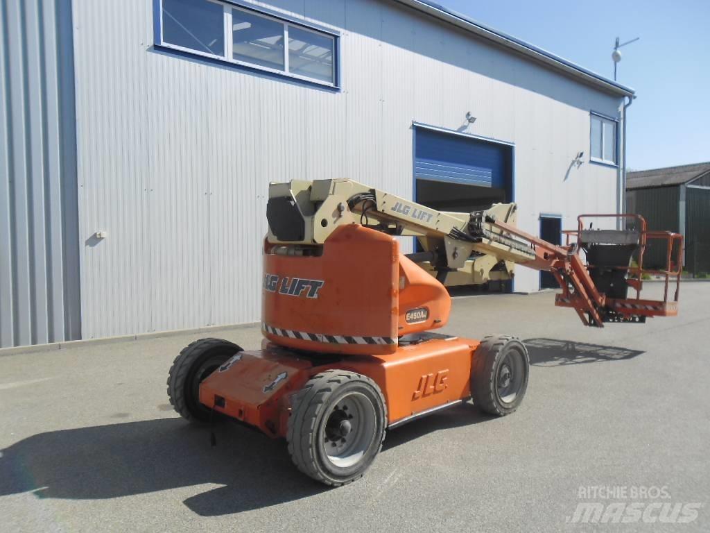 JLG E 450 AJ Körüklü personel platformları