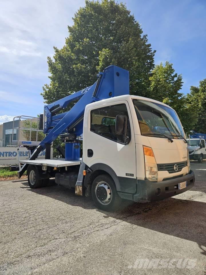 Socage DA 320 Araç üstü platformlar