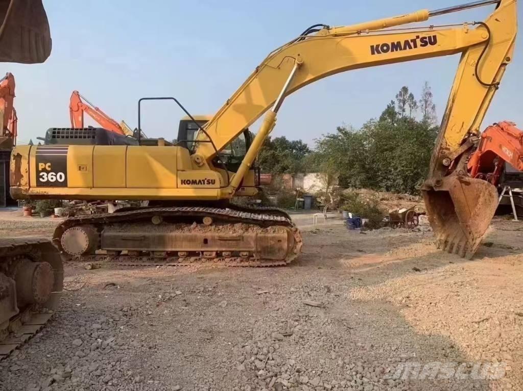 Komatsu PC 360 Paletli ekskavatörler