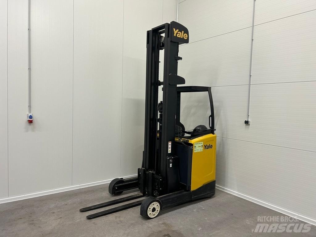 Yale MR 14 Reach truck - depo içi istif araçları