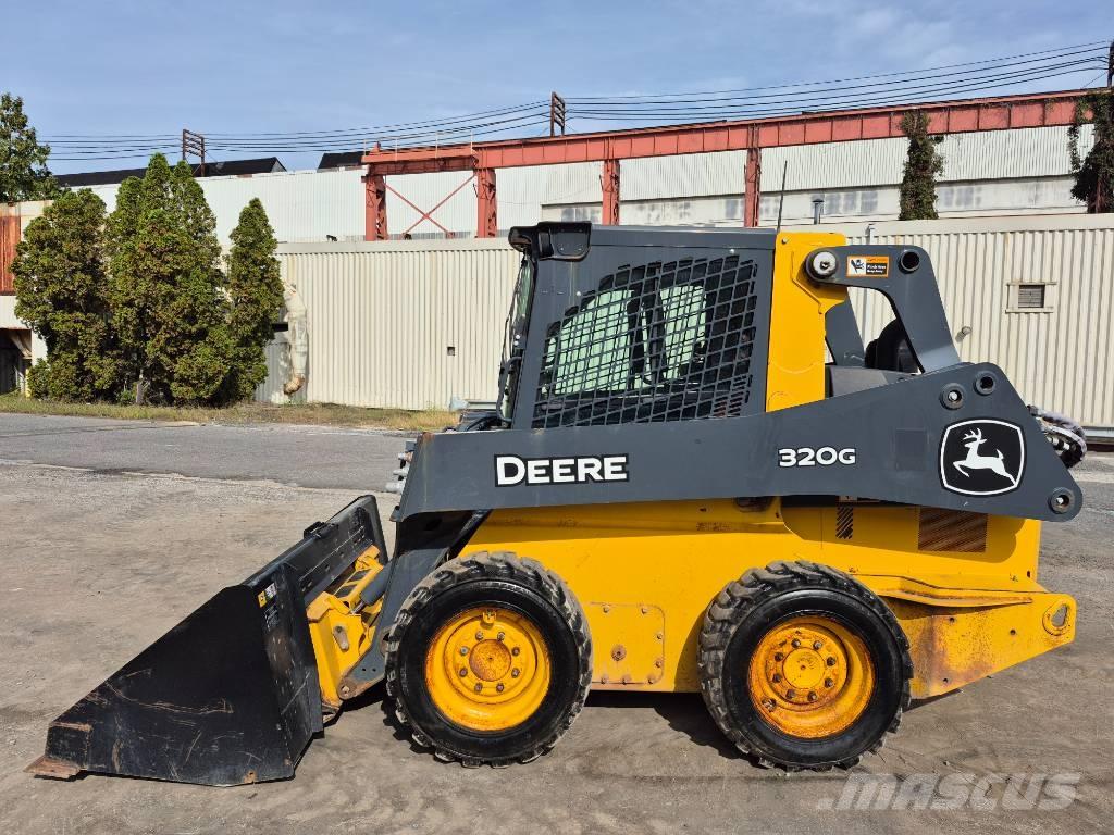 John Deere 320G Skid steer loderler