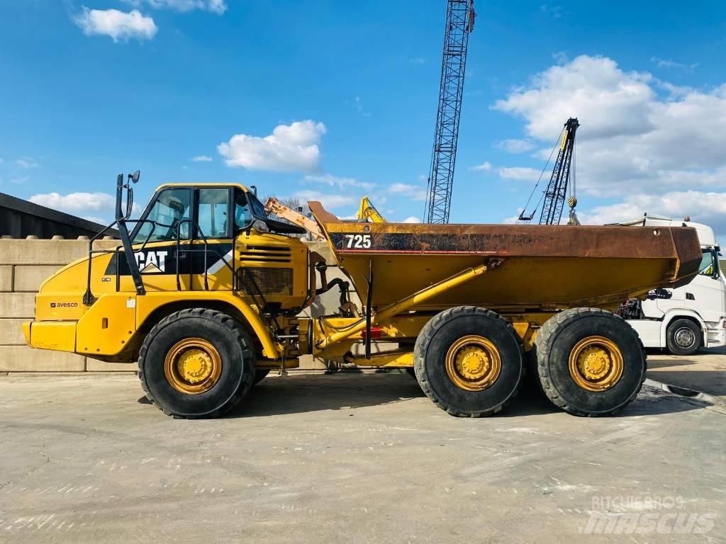 CAT 725 Belden kirma kaya kamyonu