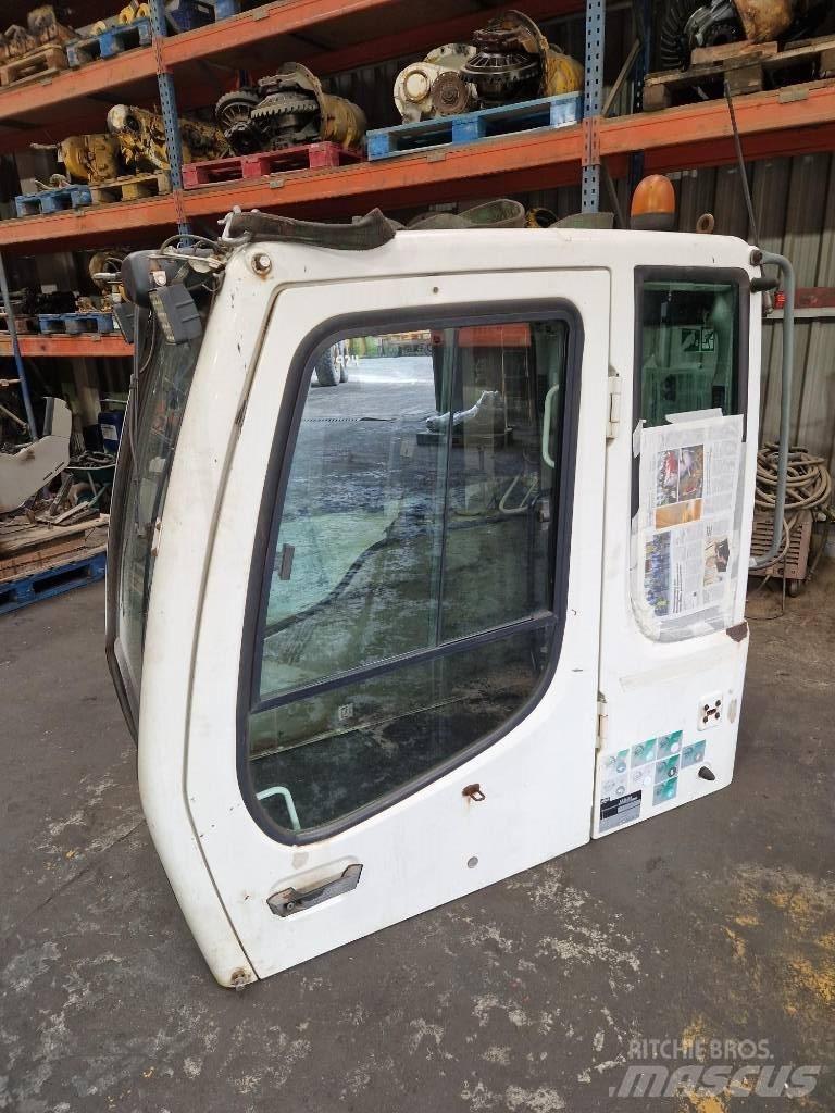 Liebherr A 904 C Kabin