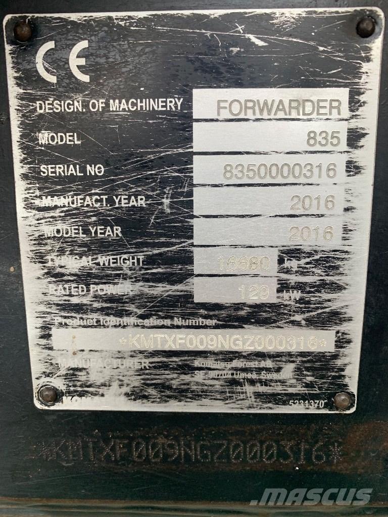 Komatsu 835 Tomruk yükleyici traktörler