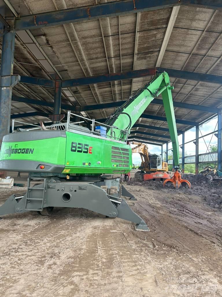 Sennebogen 835 Atık taşıma araçları