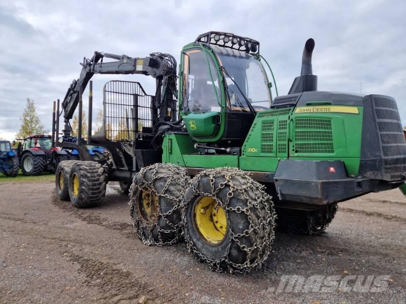 John Deere 1110 G Tomruk yükleyici traktörler