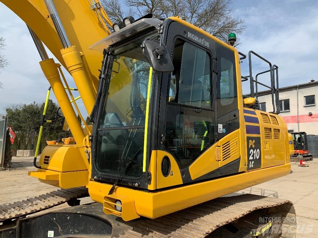 Komatsu PC 210 LC-11 Paletli ekskavatörler