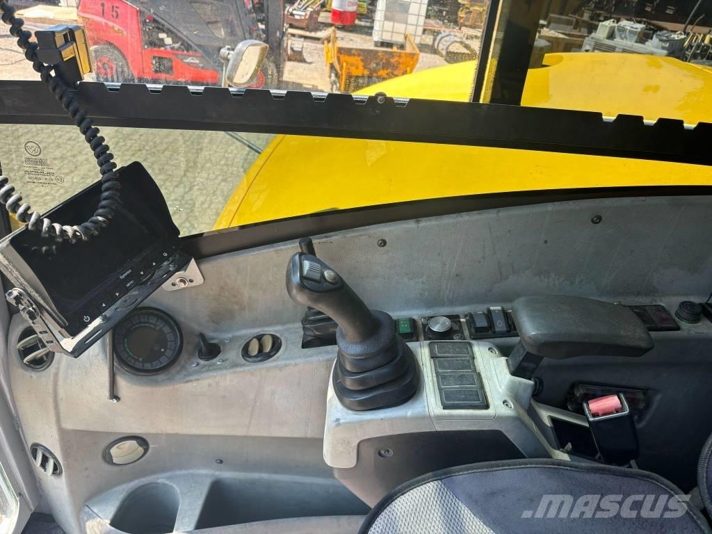 Wacker Neuson 14504 Paletli ekskavatörler