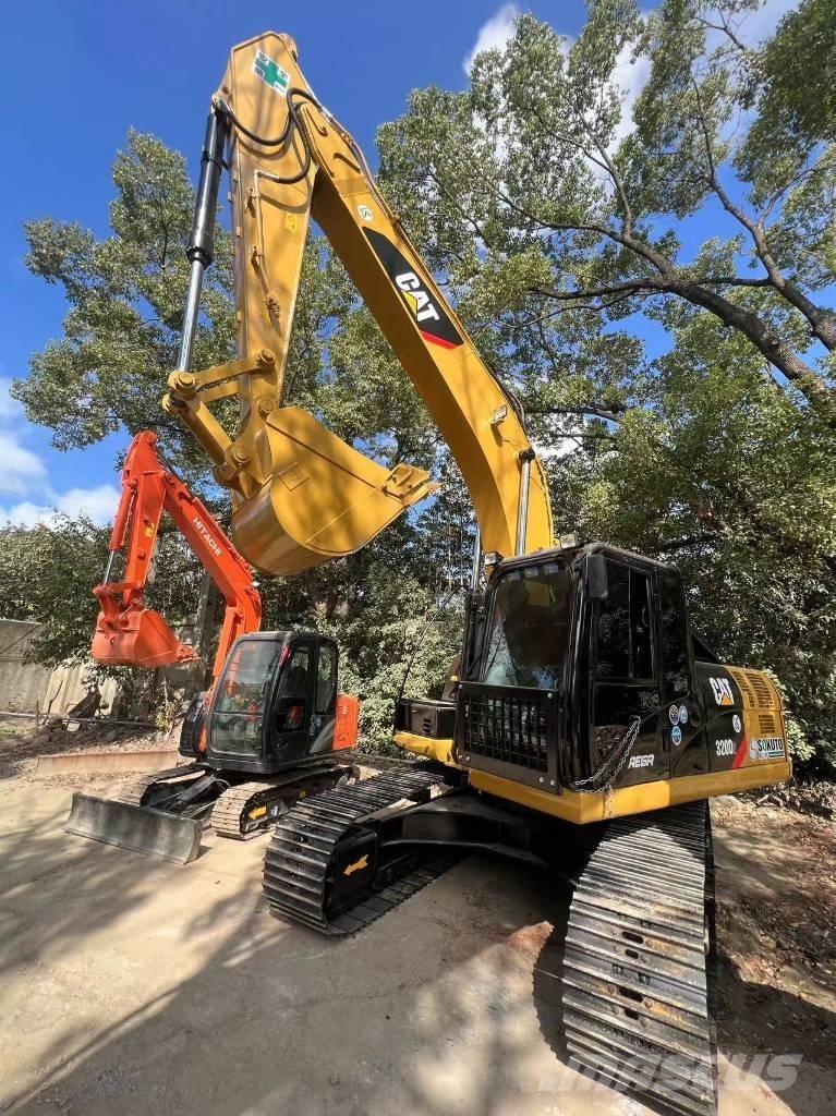 CAT 320 D L Paletli ekskavatörler