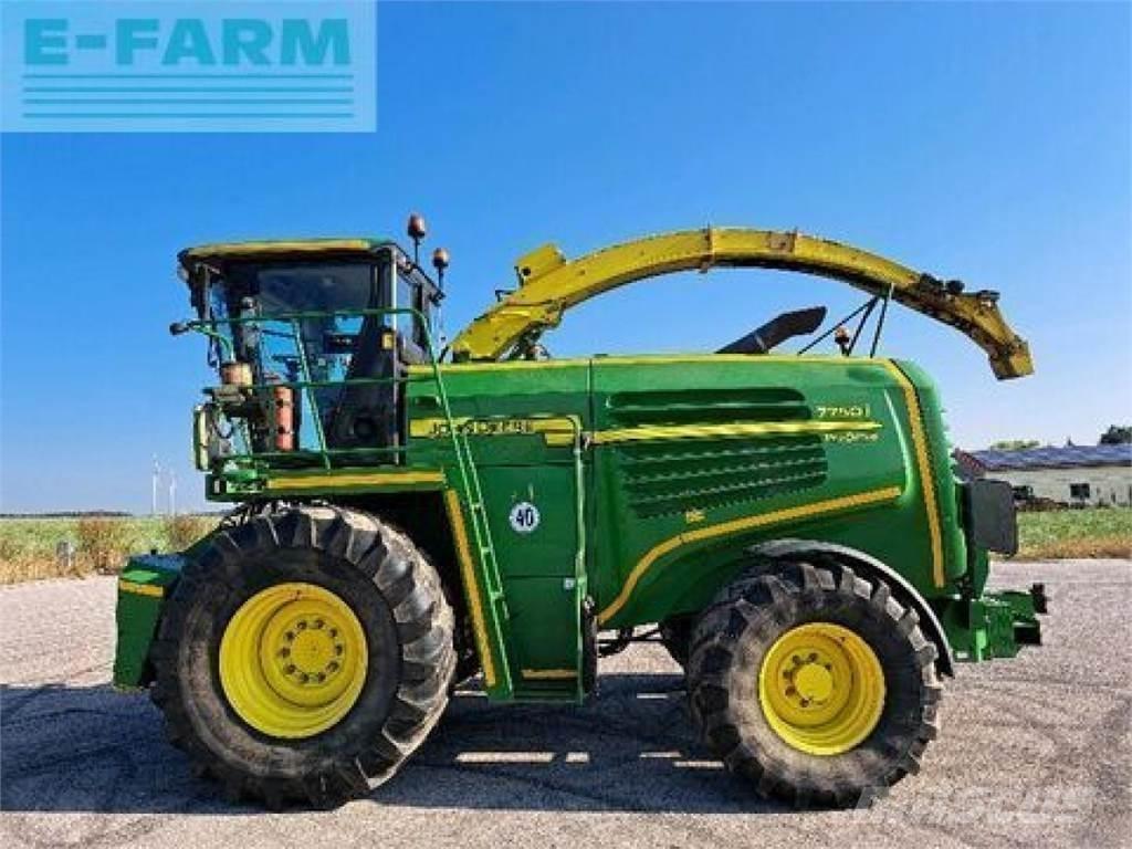 John Deere 7750 Kendi yürür silaj makinalari