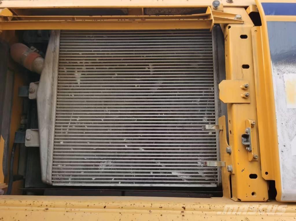 Komatsu PC 450-8 Paletli ekskavatörler